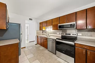 640 Murray Ln, Des Plaines, IL 60016 - Photo 3