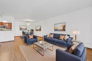 640 Murray Ln, Des Plaines, IL 60016 - Photo 5