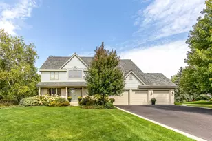 31470 N Reigate Ln, Libertyville, IL 60048 - Photo 1