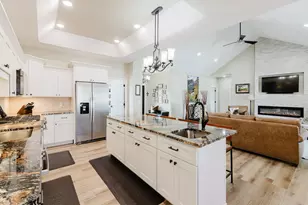 1112 Daybreak Dr, Marion, IL 62959 - Photo 9