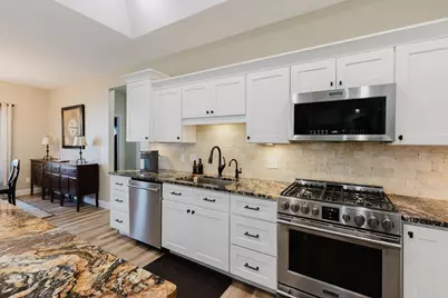 1112 Daybreak Drive, Marion, IL 62959 - Photo 11