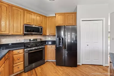 6119 Sands Road, Crystal Lake, IL 60014 - Photo 7