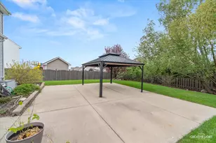 8105 Aaron Ln, Joliet, IL 60431 - Photo 23