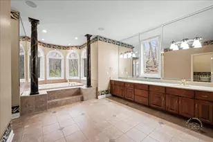 54 Woodland Dr, Yorkville, IL 60560 - Photo 9