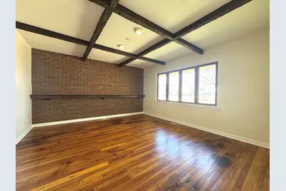 210 S Small Avenue, Kankakee, IL 60901 - Photo 9