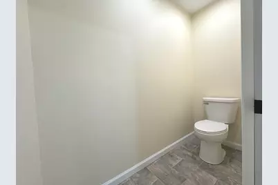 210 S Small Avenue, Kankakee, IL 60901 - Photo 17