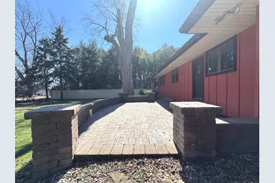 210 S Small Avenue, Kankakee, IL 60901 - Photo 41