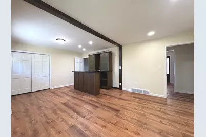 210 S Small Avenue, Kankakee, IL 60901 - Photo 27