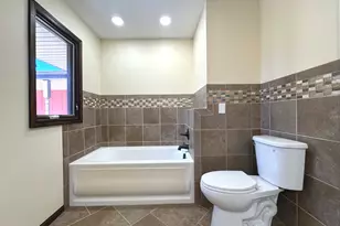 210 S Small Ave, Kankakee, IL 60901 - Photo 25