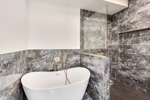 1201 E Madison Park Dr, Chicago, IL 60615 - Photo 19