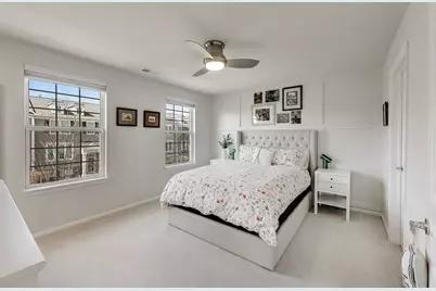 3275 Coral Lane, Glenview, IL 60026 - Photo 15