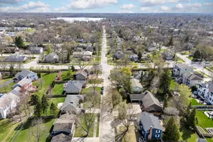 121 N Glendale Ave, Barrington, IL 60010 - Photo 39