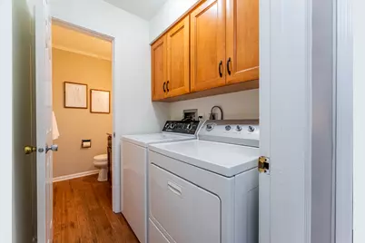 121 N Glendale Avenue, Barrington, IL 60010 - Photo 13