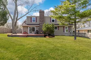 121 N Glendale Ave, Barrington, IL 60010 - Photo 29