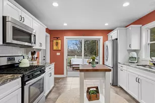 207 Glen Ave, Crystal Lake, IL 60014 - Photo 9