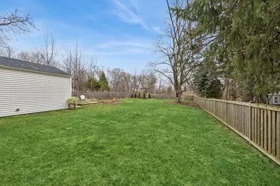 207 Glen Avenue, Crystal Lake, IL 60014 - Photo 21