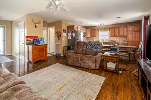 1802 Bridge St, Marion, IL 62959 - Photo 9