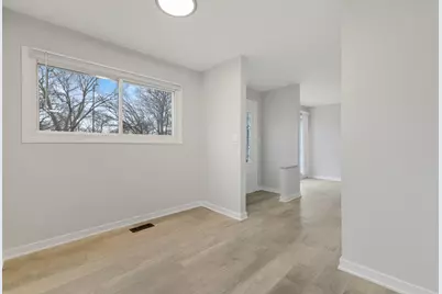 108 Walnut Drive, Streamwood, IL 60107 - Photo 11