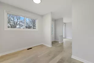 108 Walnut Dr, Streamwood, IL 60107 - Photo 11