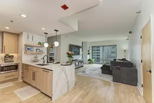 160 E Illinois St, Chicago, IL 60611 - Photo 3