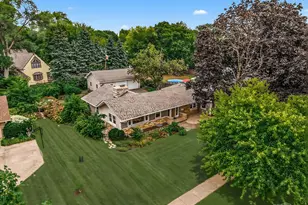 1211 James St, Geneva, IL 60134 - Photo 3