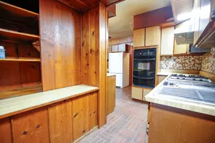 422 N Hennepin Ave, Dixon, IL 61021 - Photo 13