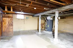 422 N Hennepin Ave, Dixon, IL 61021 - Photo 25