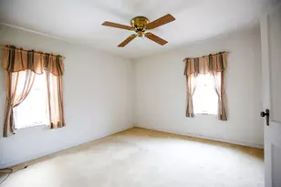 422 N Hennepin Ave, Dixon, IL 61021 - Photo 19