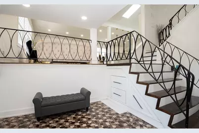 9909 N Huber Lane, Niles, IL 60714 - Photo 3