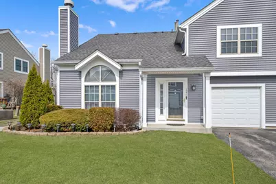 1390 N Knollwood Drive #1390, Palatine, IL 60067 - Photo 1