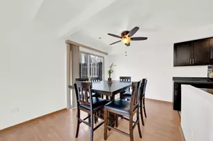 1390 N Knollwood Dr, Palatine, IL 60067 - Photo 7