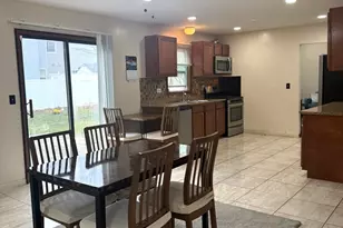 39 Dennison Dr, Glendale Heights, IL 60139 - Photo 11