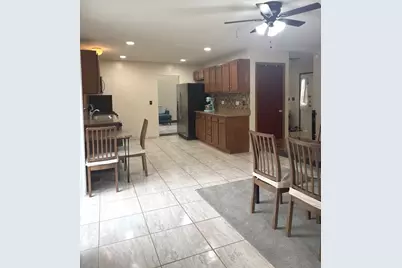 39 Dennison Drive, Glendale Heights, IL 60139 - Photo 9