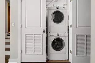 1525 N Claremont Ave, Chicago, IL 60622 - Photo 15