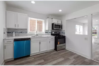 519 Bellwood Avenue, Bellwood, IL 60104 - Photo 5