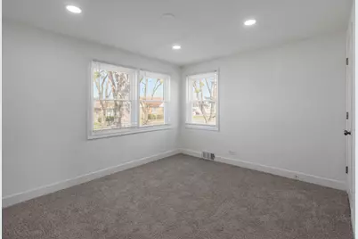 519 Bellwood Avenue, Bellwood, IL 60104 - Photo 9