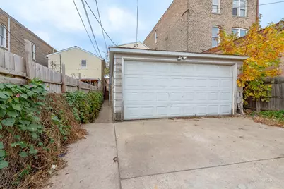 2407 S Albany Avenue, Chicago, IL 60623 - Photo 31