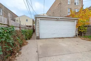 2407 S Albany Ave, Chicago, IL 60623 - Photo 31