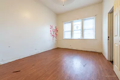 2407 S Albany Avenue, Chicago, IL 60623 - Photo 13