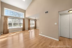 [Address not provided], Roselle, IL 60172 - Photo 3