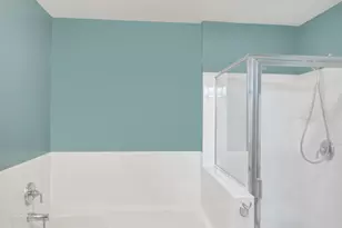 3355 Blue Ridge Dr, Carpentersville, IL 60110 - Photo 9