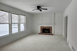 1110 Oakhill Dr, Aurora, IL 60502 - Photo 15