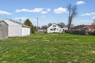 104 E Allen St, Allerton, IL 61810 - Photo 29