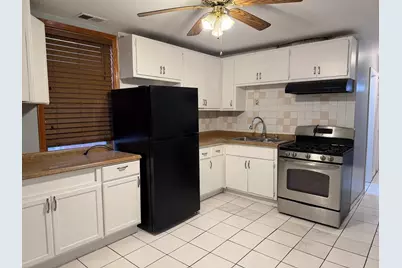 3033 S Kenneth Avenue, Chicago, IL 60623 - Photo 9