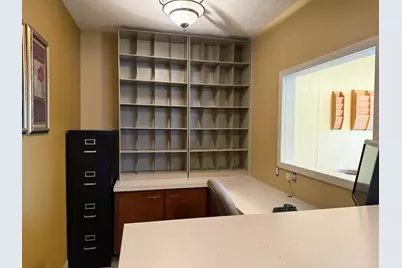 341 W Walnut Street, Oglesby, IL 61348 - Photo 7