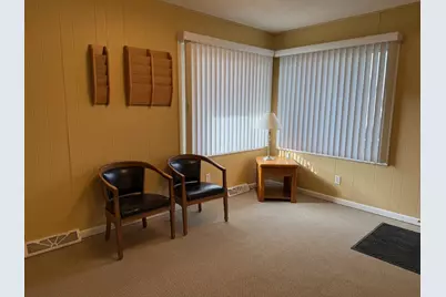 341 W Walnut Street, Oglesby, IL 61348 - Photo 5