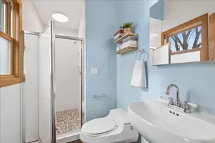 220 N Shannon Dr, Woodstock, IL 60098 - Photo 13