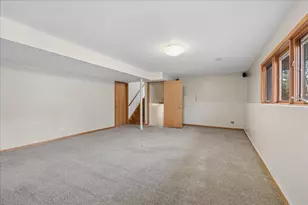 220 N Shannon Dr, Woodstock, IL 60098 - Photo 19