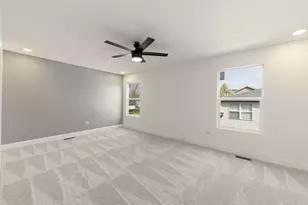 138 Chestnut Ln, Bolingbrook, IL 60490 - Photo 11