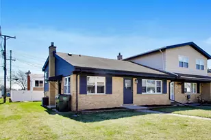 9011 N Grace Ave, Niles, IL 60714 - Photo 1